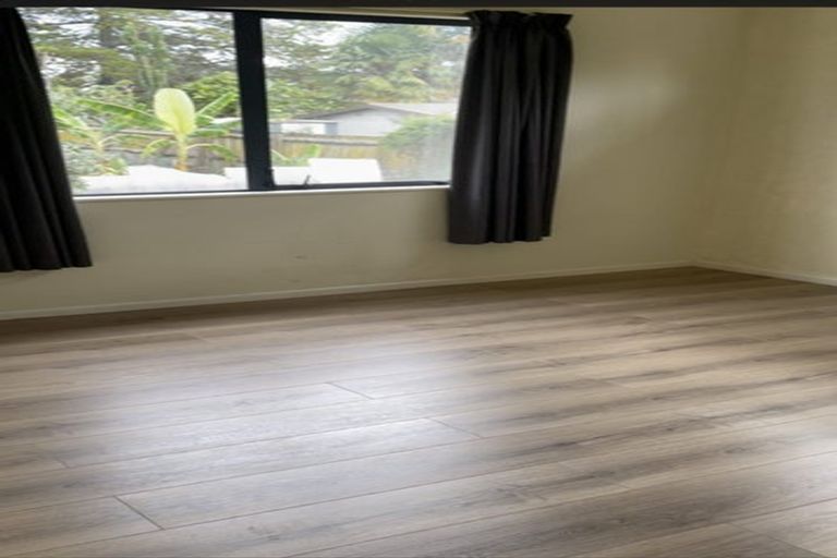 Photo of property in 6 Marlene Avenue, Te Atatu South, Auckland, 0610