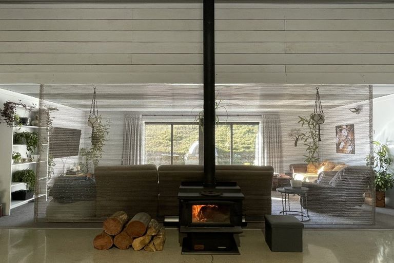 Photo of property in 211 Mcarthur Road, Springvale, Alexandra, 9391