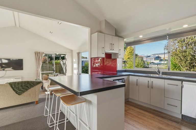 Photo of property in 37 Basley Road, Owhata, Rotorua, 3010