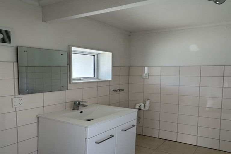 Photo of property in 57 Tirangi Road, Rongotai, Wellington, 6022