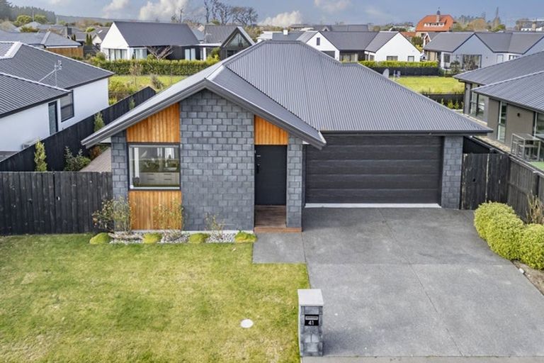 Photo of property in 41 Selfe Crescent, Burwood, Christchurch, 8083