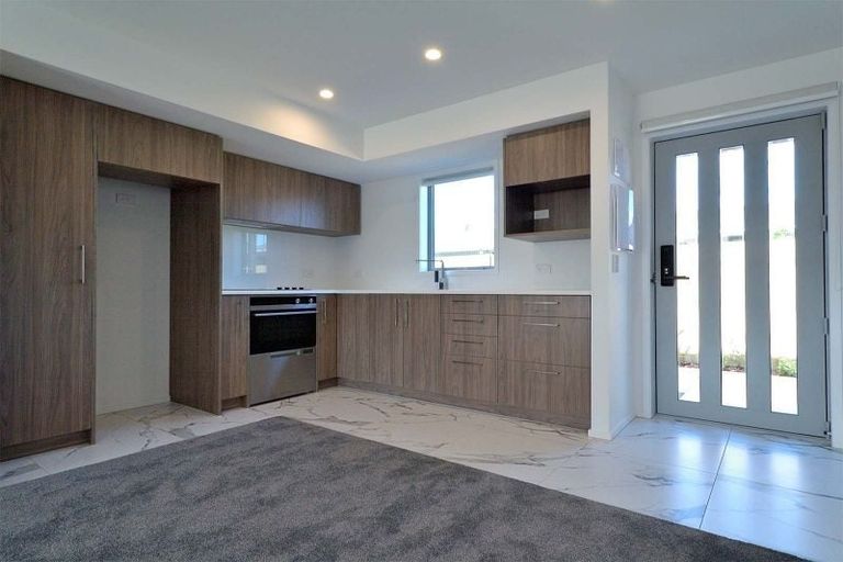 Photo of property in 4/295 Armagh Street, Christchurch Central, Christchurch, 8011