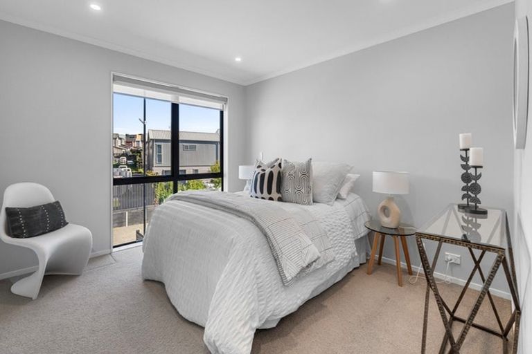 Photo of property in 39 Nugget Avenue, Hobsonville, Auckland, 0616