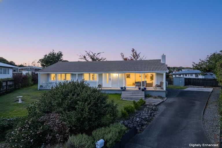 Photo of property in 6 Battersea Place, Richmond Heights, Taupo, 3330