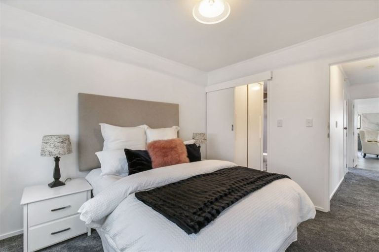 Photo of property in 65 Reynella Drive, Massey, Auckland, 0614