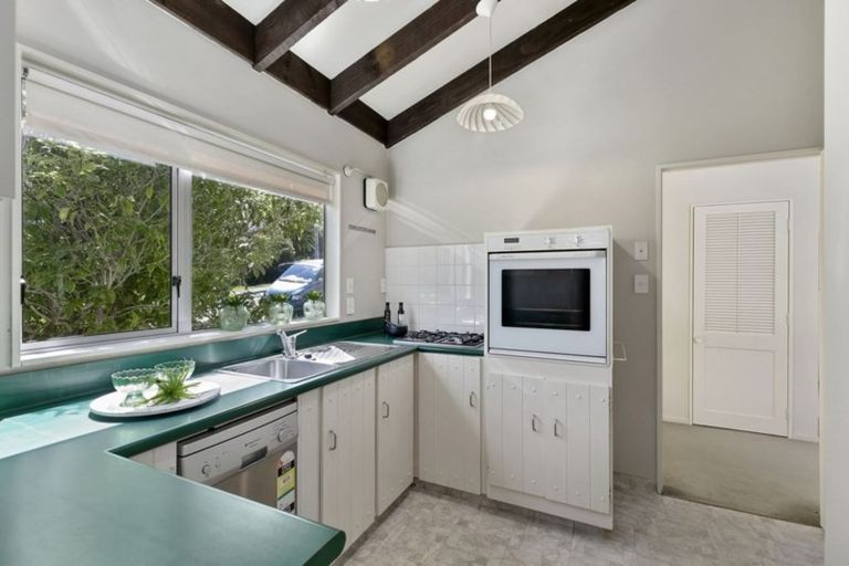 Photo of property in 21 Vera Street, Karori, Wellington, 6012