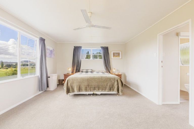 Photo of property in 1708 State Highway 2, Waipawa, 4275