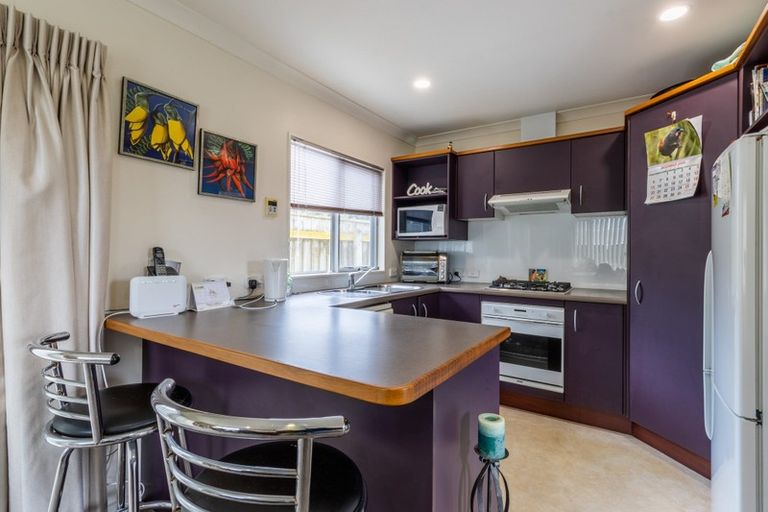 Photo of property in 1 Pohutukawa Grove, Titahi Bay, Porirua, 5022