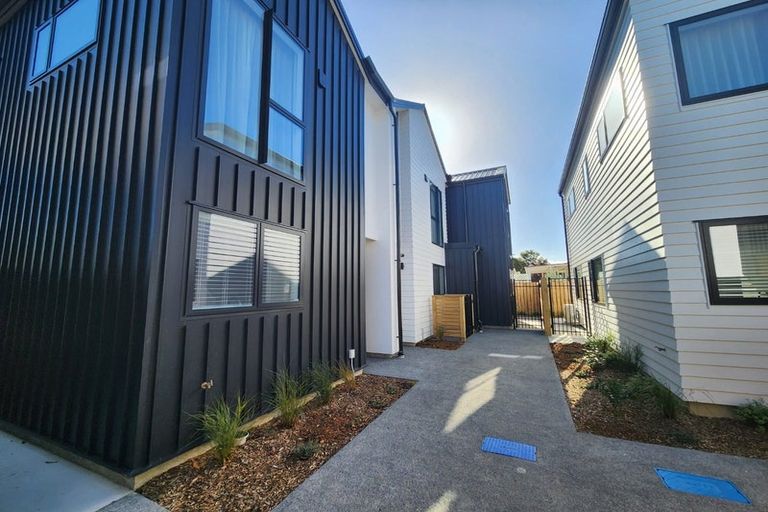 Photo of property in 5 Bathurst Street, Silverstream, Upper Hutt, 5019