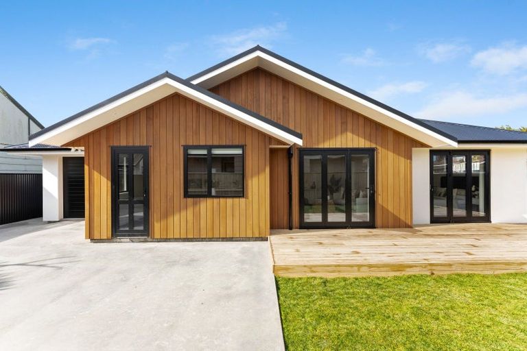 Photo of property in 40a Raglan Avenue, Cloverlea, Palmerston North, 4412