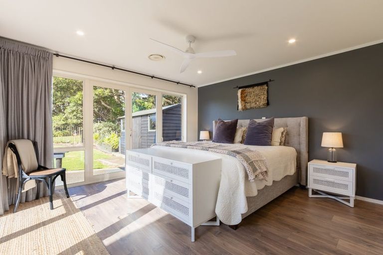 Photo of property in 196 Tutere Street, Waikanae Beach, Waikanae, 5036