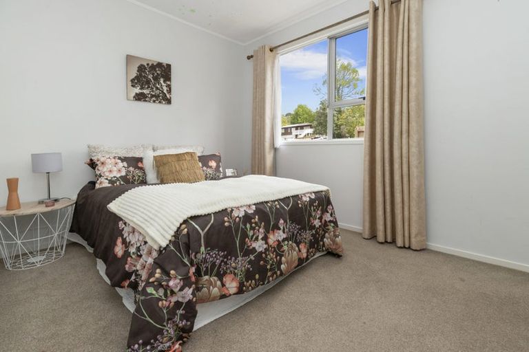 Photo of property in 7 Talmar Place, Massey, Auckland, 0614