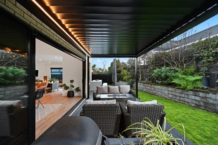 Photo of property in 3d Lake Domain Drive, Frankton, Hamilton, 3204