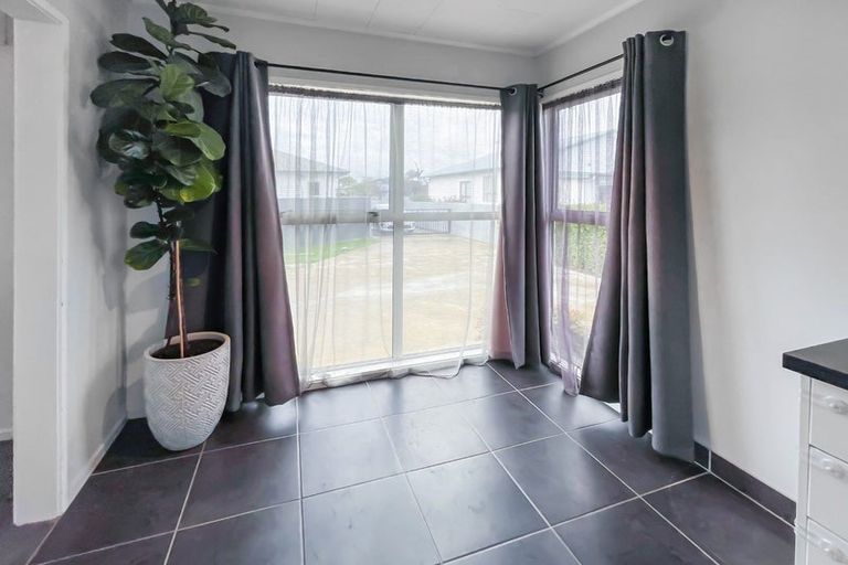 Photo of property in 803a Avenue Road East, Parkvale, Hastings, 4122