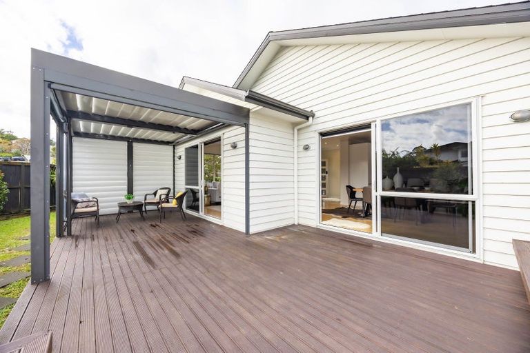 Photo of property in 21 Hornbill Drive, Fairview Heights, Auckland, 0632
