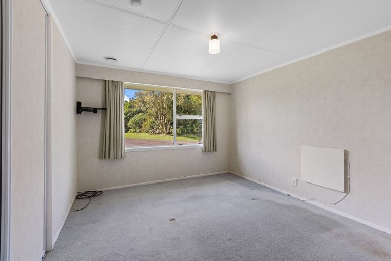 Photo of property in 2133 Wiremu Road, Newall, New Plymouth, 4381