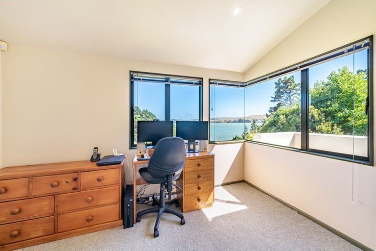 Photo of property in 36a Molyneux Close, Whitby, Porirua, 5024