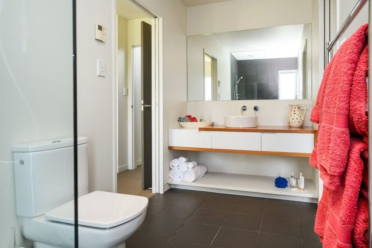 Photo of property in 17 Oram Drive, Turitea, Palmerston North, 4472