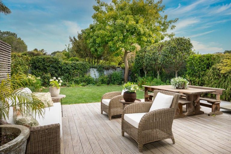 Photo of property in 42 Wellwood Terrace, Te Awanga, 4102