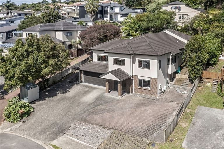 Photo of property in 64 Helvetia Drive, Browns Bay, Auckland, 0630
