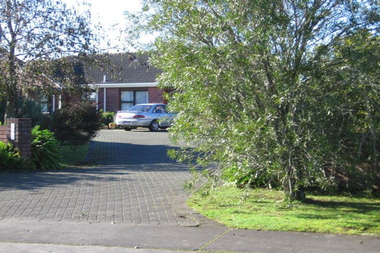 Photo of property in 20 Crampton Court, Orewa, 0931