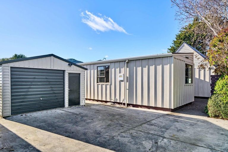 Photo of property in 274a Oxford Terrace, Avalon, Lower Hutt, 5011