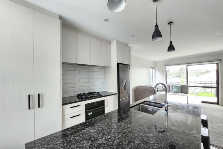 Photo of property in 24 Hokioi Drive, Kenepuru, Porirua, 5022