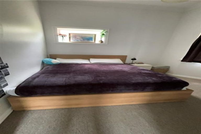 Photo of property in 121 Kelburn Parade, Kelburn, Wellington, 6012