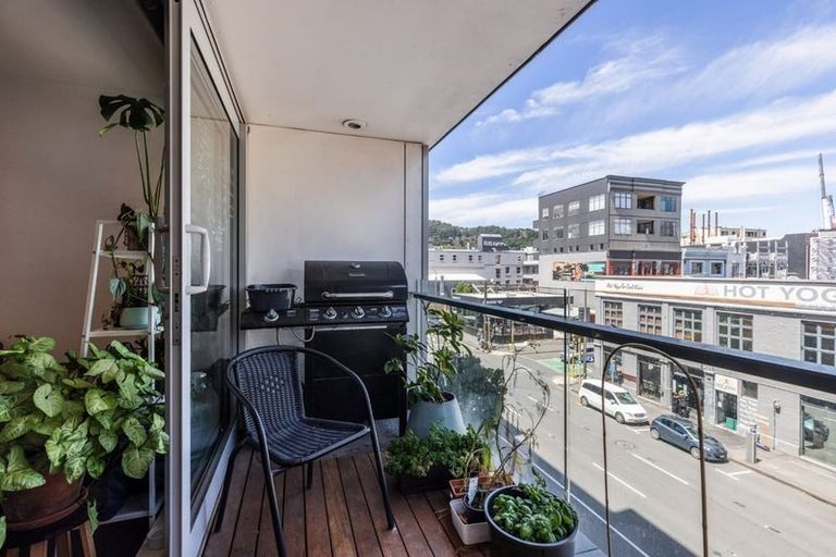 Photo of property in Monument Apartments, 3c/245 Wakefield Street, Te Aro, Wellington, 6011