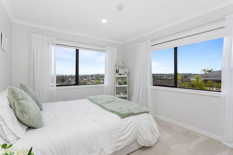 Photo of property in 49 The Ritz, Orewa, 0931