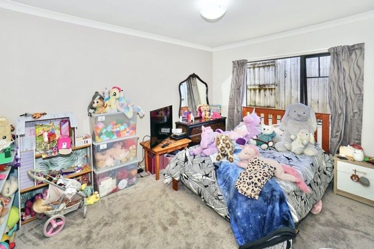 Photo of property in 17 Kopu Drive, Pyes Pa, Tauranga, 3112