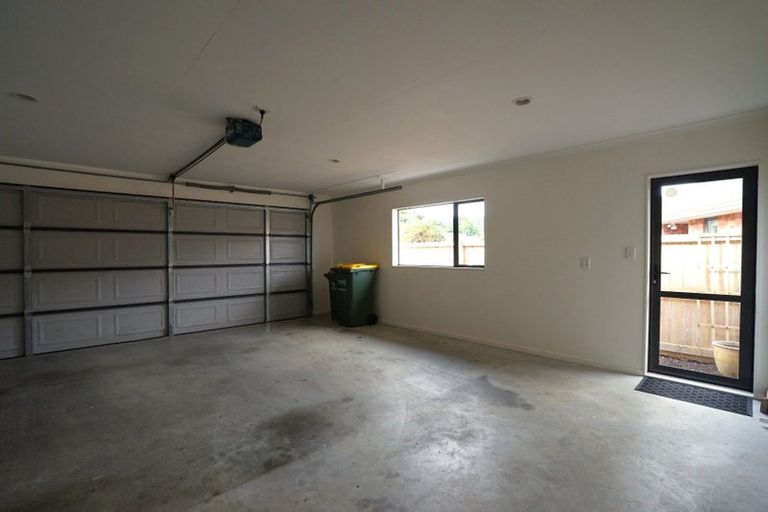 Photo of property in 6 Magnolia Avenue, Opaheke, Papakura, 2113