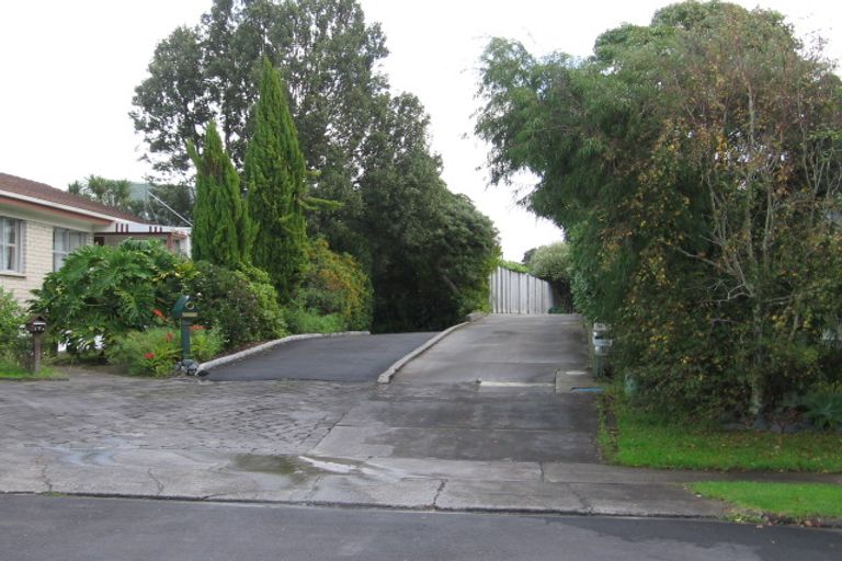 Photo of property in 2/13 Markham Place, Bucklands Beach, Auckland, 2012