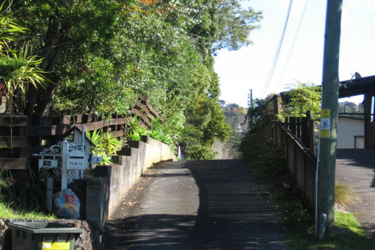 Photo of property in 70 Kaurilands Road, Titirangi, Auckland, 0604