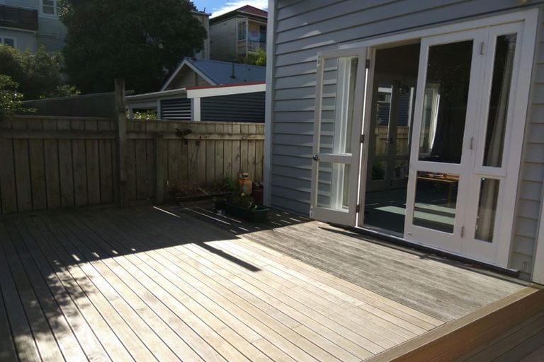 Photo of property in 3 Carrington Street, Mount Cook, Wellington, 6021