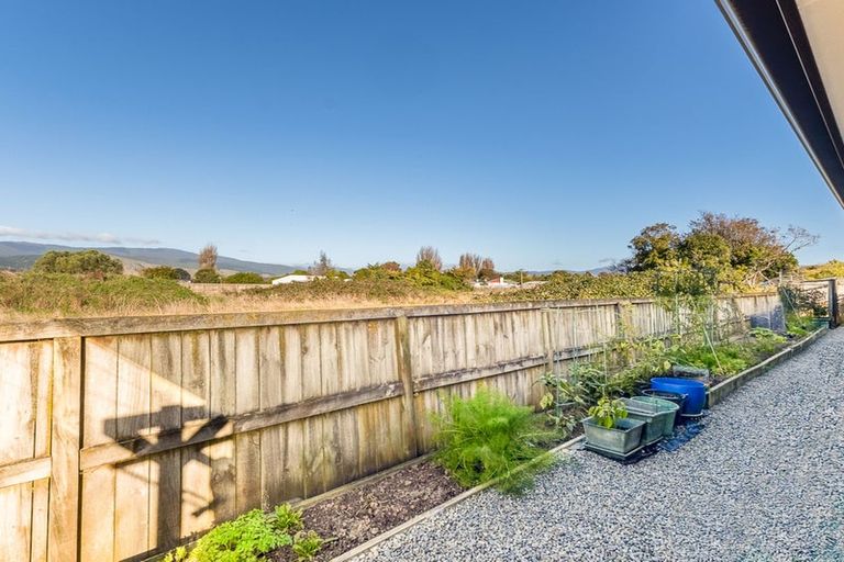 Photo of property in 17 Dal Din Drive, Otaki, 5512