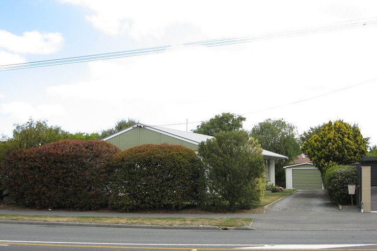 Photo of property in 446 Mairehau Road, Parklands, Christchurch, 8083