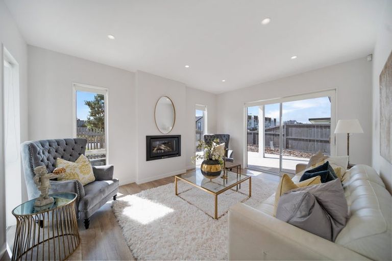 Photo of property in 78 Hayfield Way, Karaka, Papakura, 2113