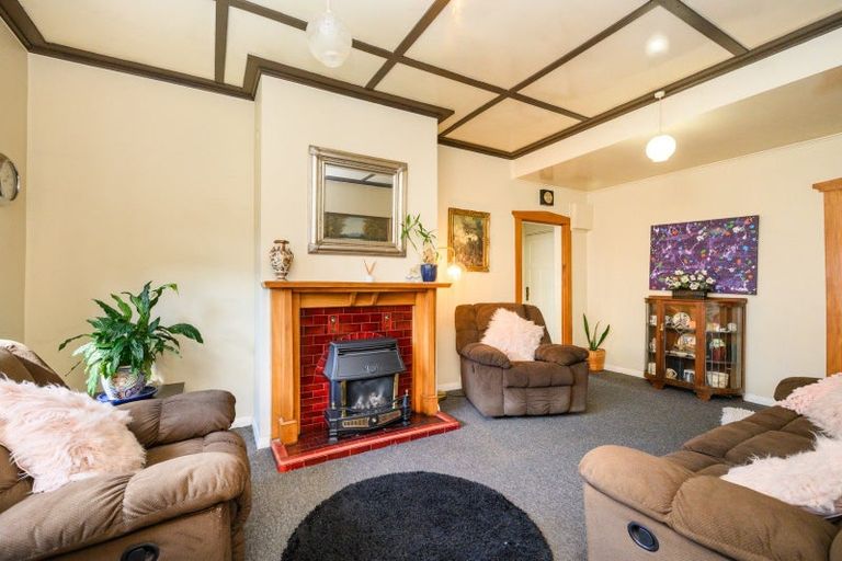 Photo of property in 19 Beresford Street, Takaro, Palmerston North, 4410