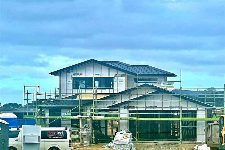 Photo of property in 26 Ngaroma Crescent, Whitianga, 3510