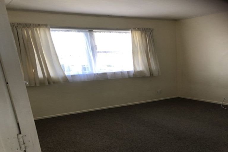 Photo of property in Shakespeare Flats, 8/48 Merton Street, Trentham, Upper Hutt, 5018