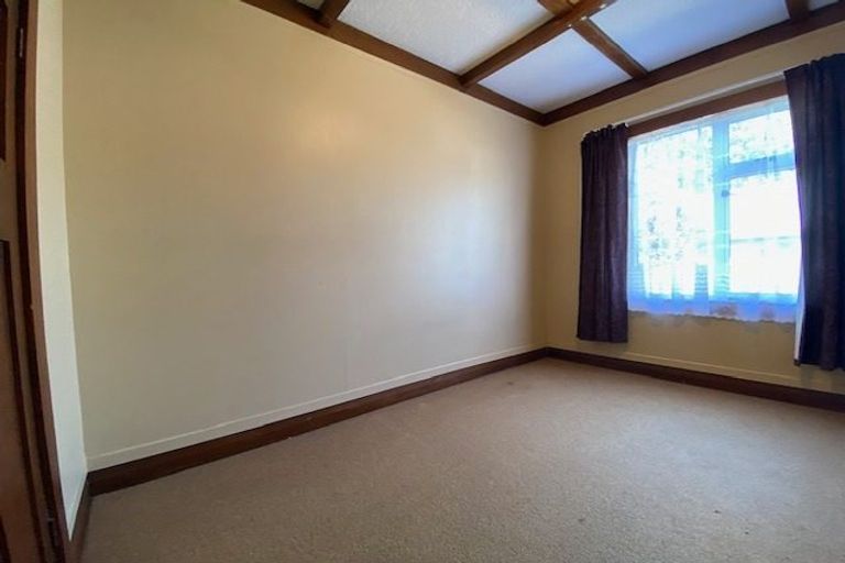 Photo of property in 90 Chelwood Street, Takaro, Palmerston North, 4412