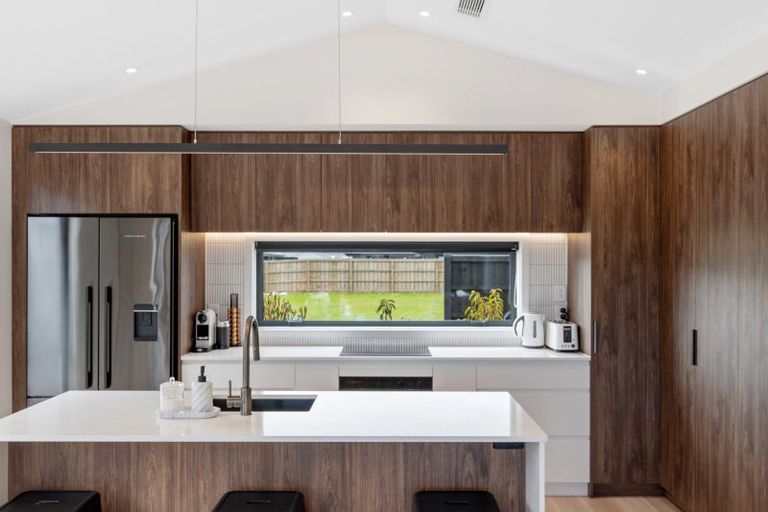 Photo of property in 8 Bamberger Way, Rangiora, 7400