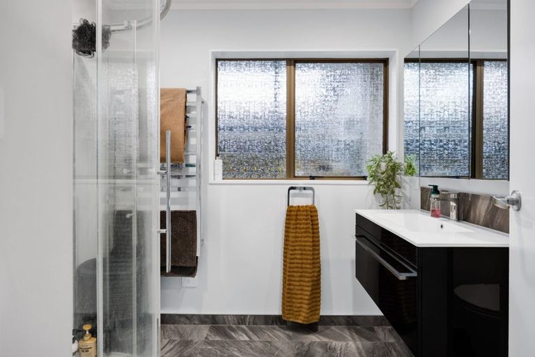 Photo of property in 8 Glamis Avenue, Bell Block, New Plymouth, 4312