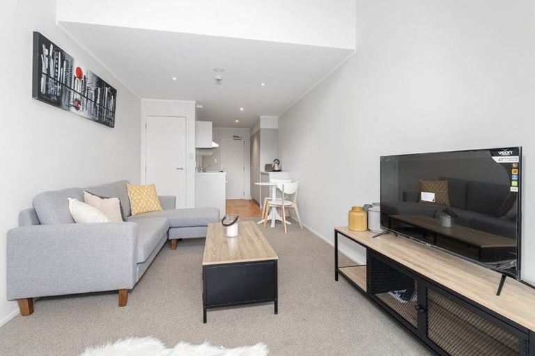 Photo of property in 9b/30 Westward Ho, Glen Eden, Auckland, 0602