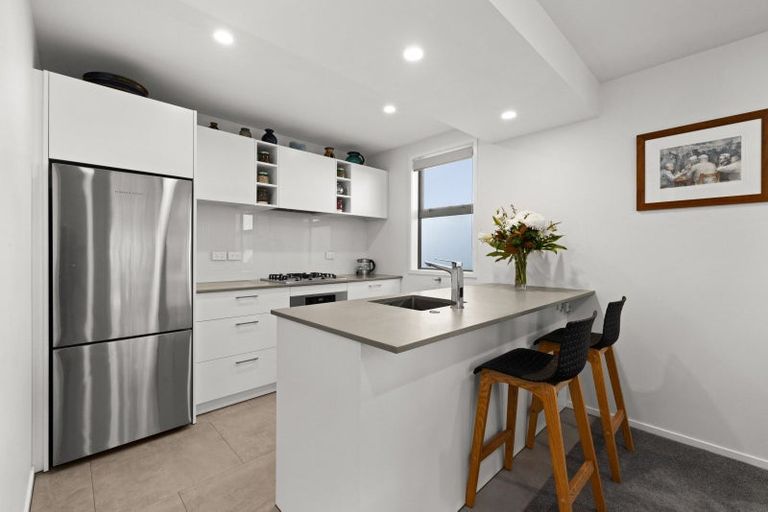 Photo of property in 5 Macaulay Street, Ahuriri, Napier, 4110