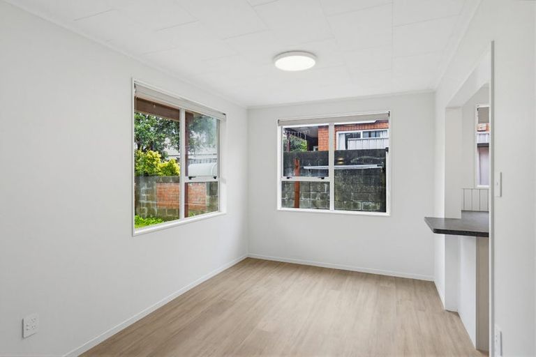 Photo of property in 7b Howell Road, Paraparaumu Beach, Paraparaumu, 5032
