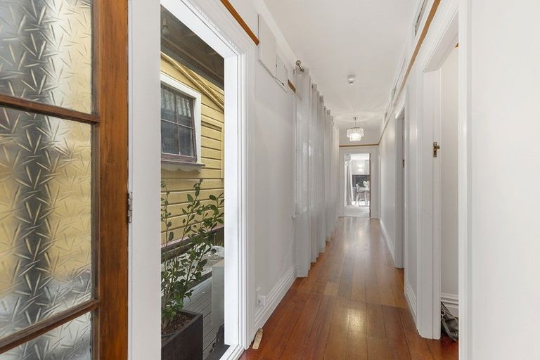 Photo of property in 149 Wallace Street, Mount Cook, Wellington, 6021