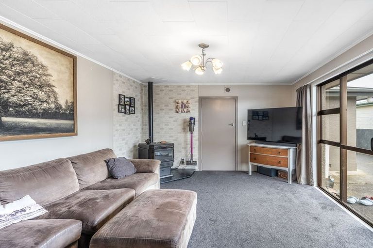 Photo of property in 8 Mackenzie Street, Winton, 9720