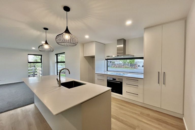 Photo of property in 16 Glovers Road, Halswell, Christchurch, 8025